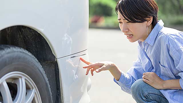 車買取の査定額に傷は影響する？