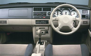 日産 ラシーン 価格 評価 グレード情報 Carview