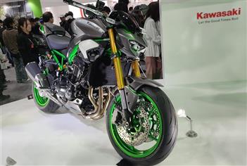 カワサキ Z900
