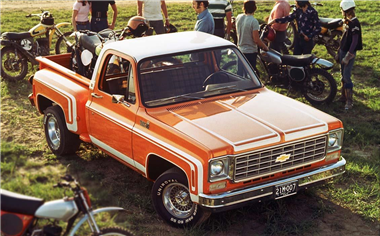 GM C-10