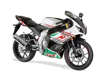 リエフ RS3 125 カスタムまとめ - おすすめのカスタムはこれだ！エアロ・ホイール・LEDなど｜みんカラ