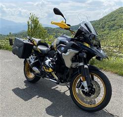 BMW R1250GS カスタムまとめ - おすすめのカスタムはこれだ！エアロ・ホイール・LEDなど｜みんカラ