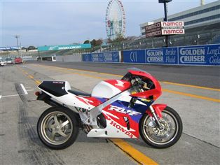 ホンダ RC45