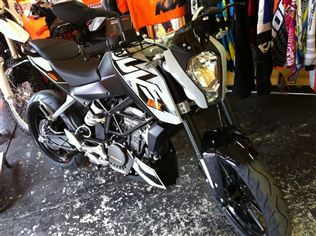 KTM DUKE125