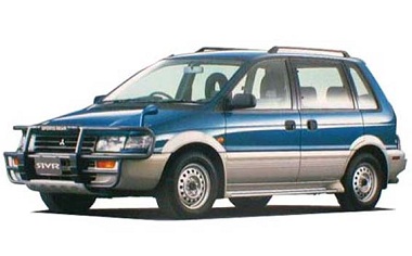 三菱 RVR
