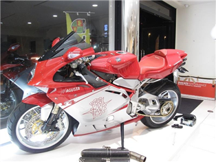 MV AGUSTA F4-1000R カスタムまとめ - おすすめのカスタムはこれ