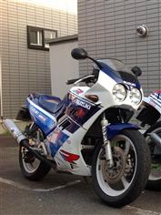 スズキ ジーエスエックスアール