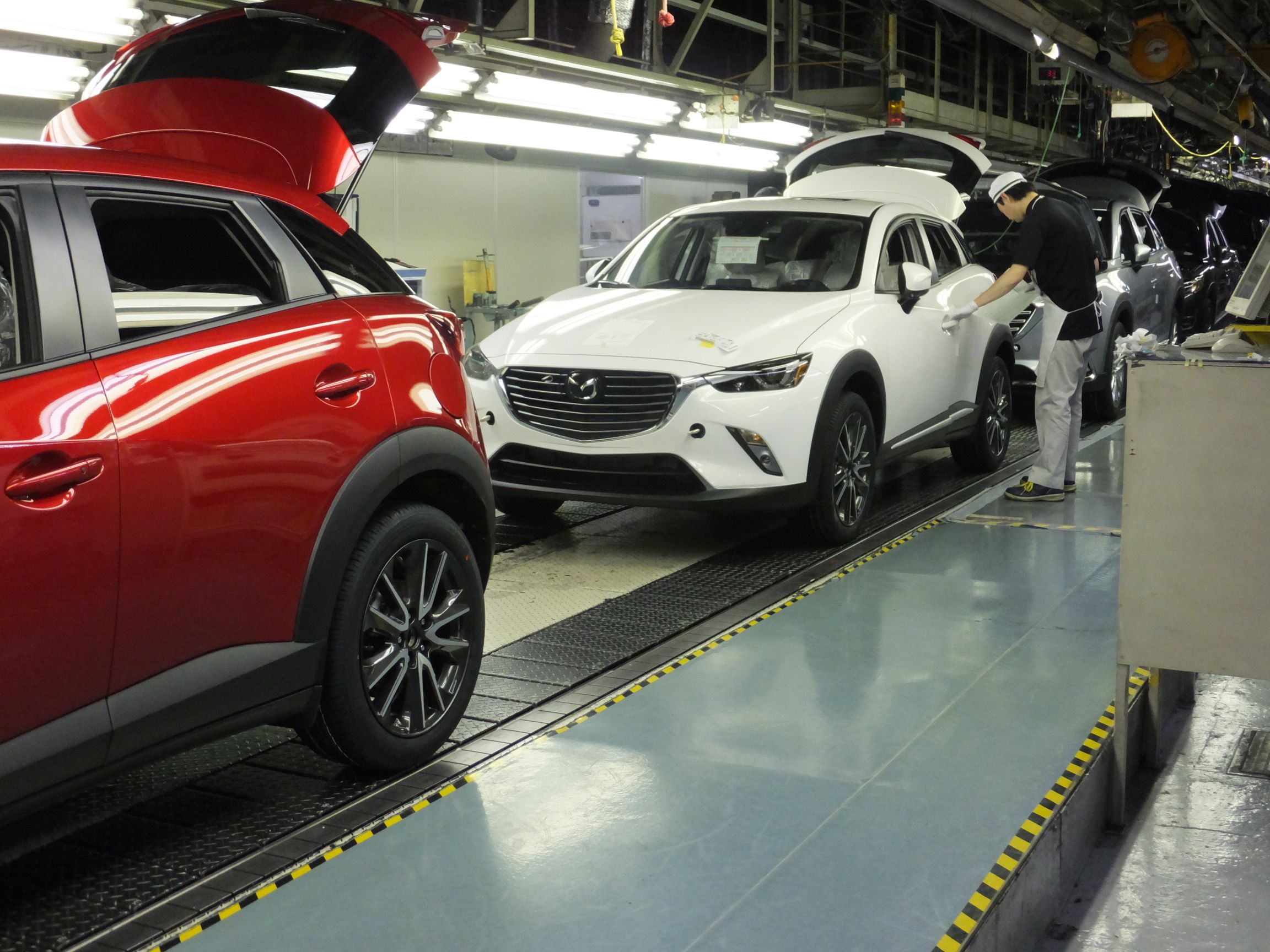 マツダ、本社工場と防府工場の稼働停止を8/31まで延長　9/1から生産再開　部品調達にめど